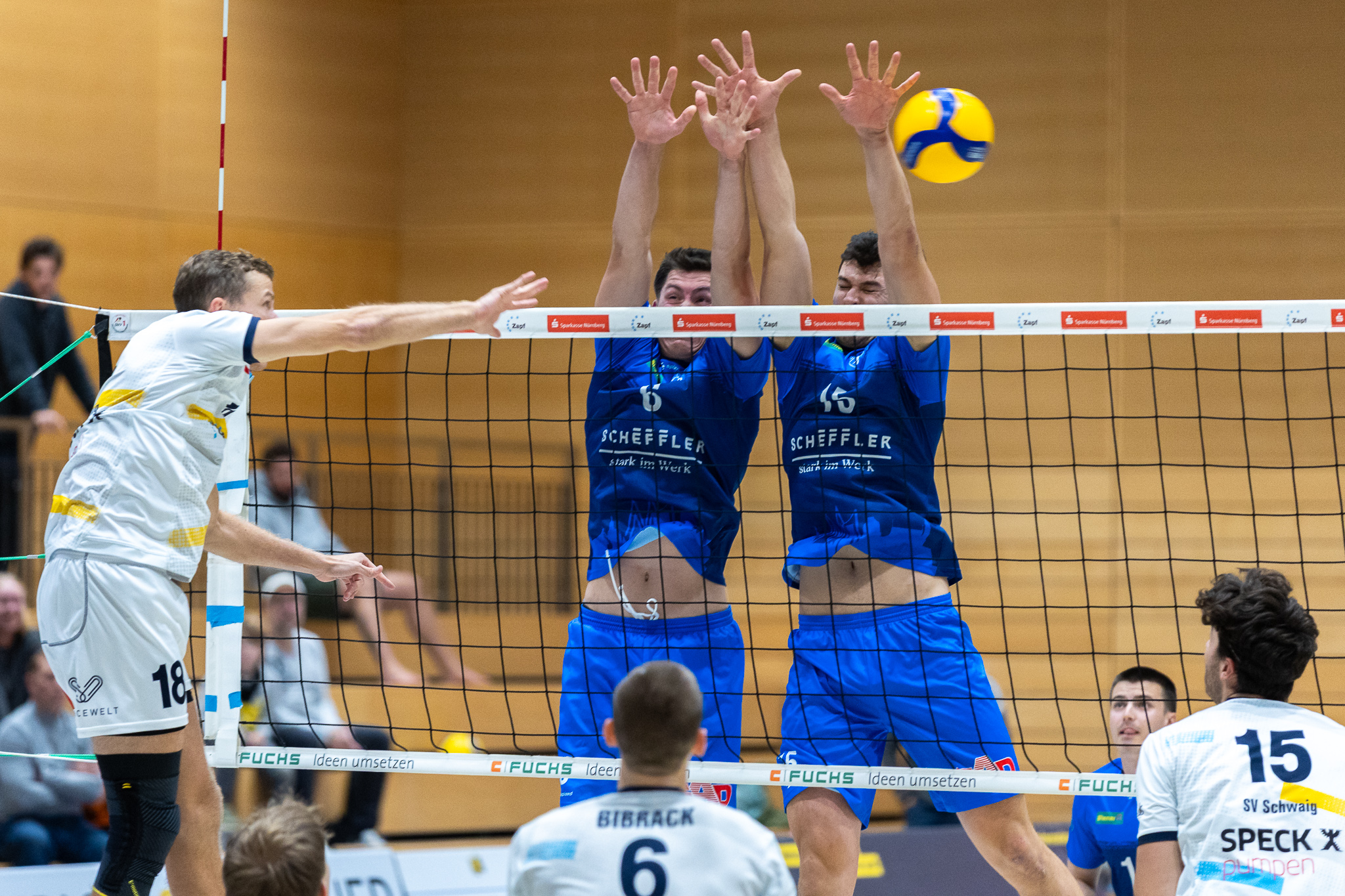 SV Schwaig verliert zuhause gegen die L.E. Volleys mit 1:3