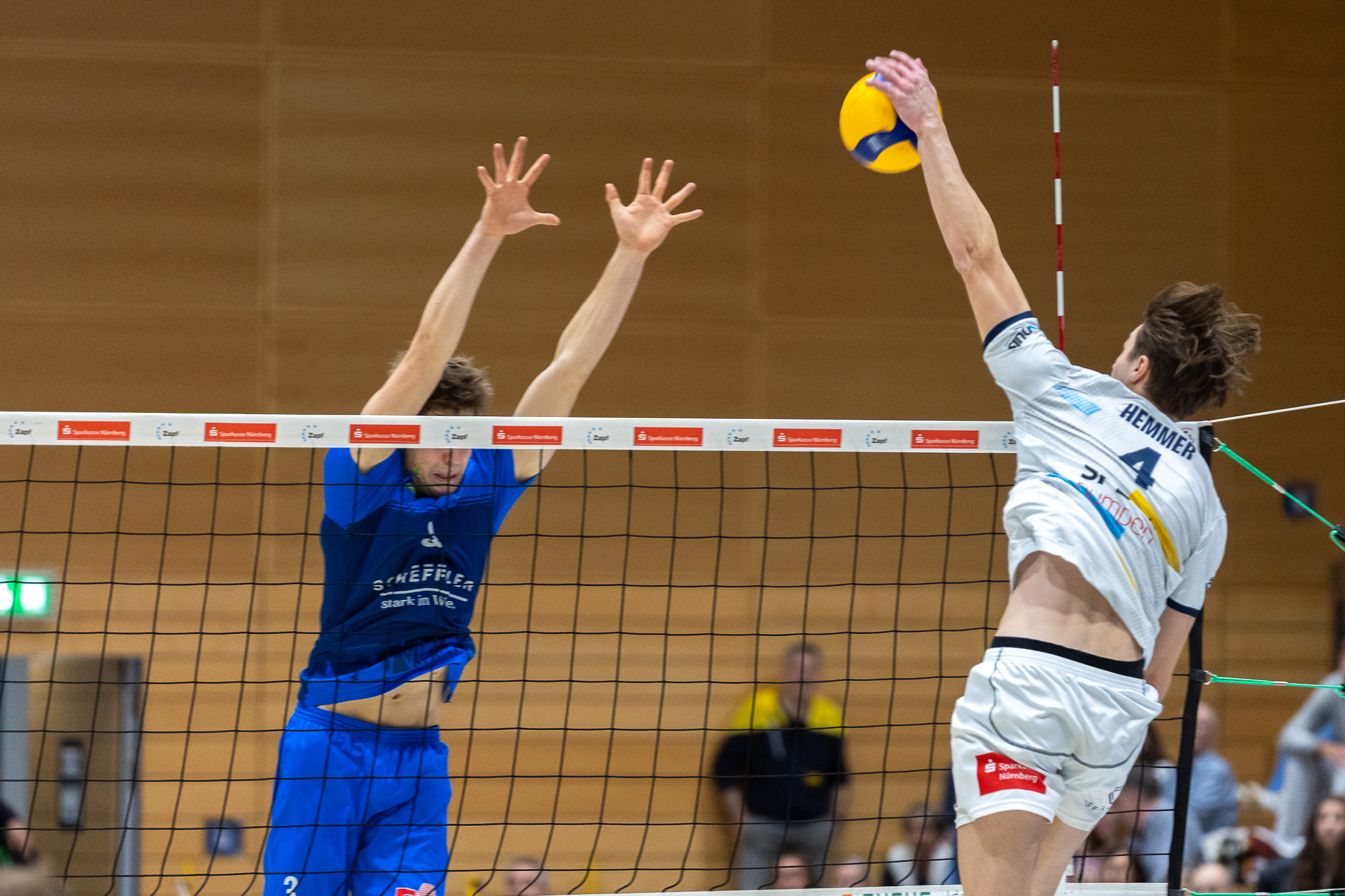 Mühldorf zu Gast in der Gelben Halle