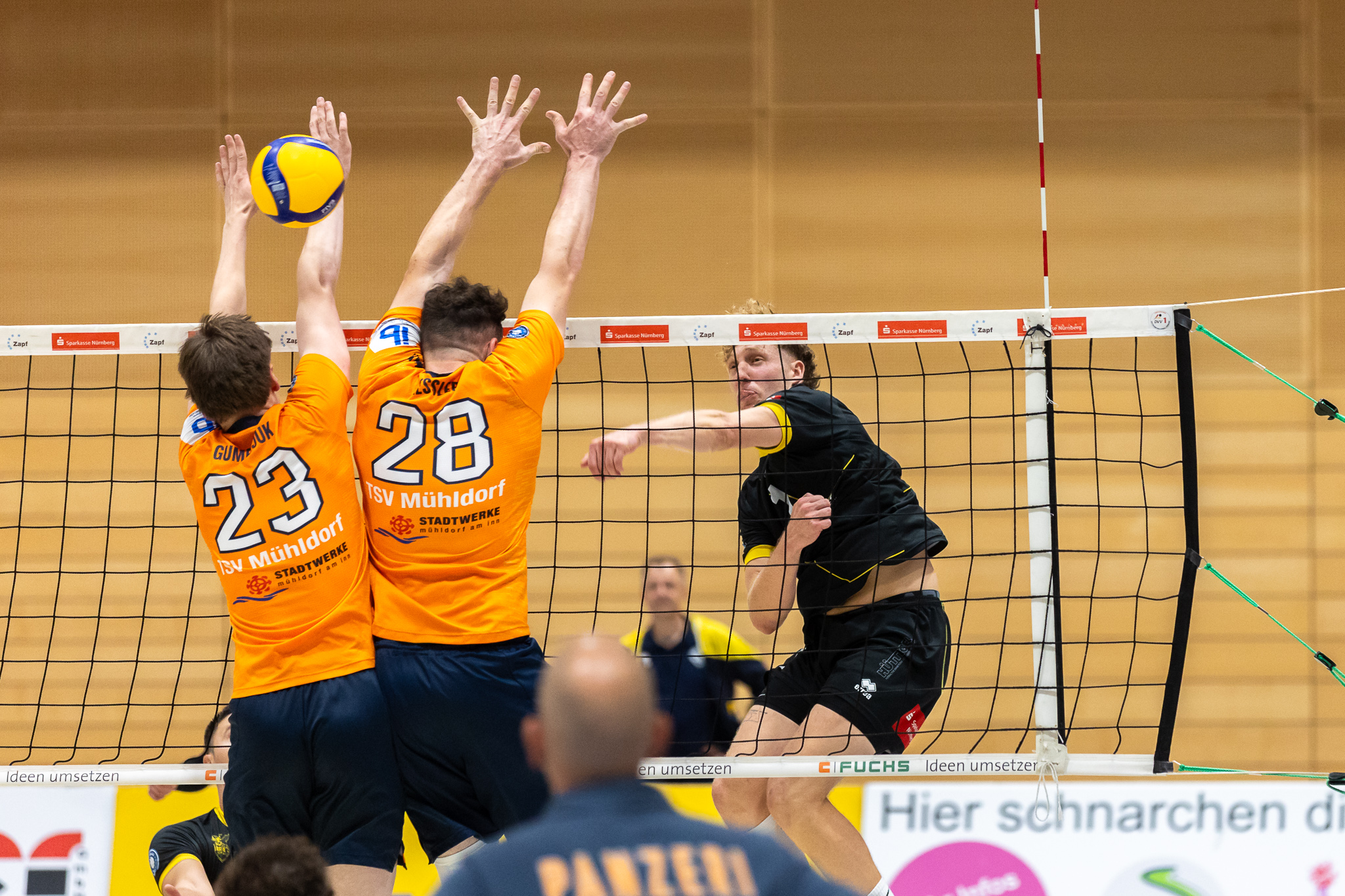 Saisonstart mit Heimsieg